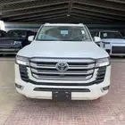 تويوتا لاندكروزر 2025 -L4 بنزين. سعودي (- ابيض )