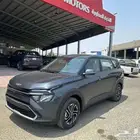 كيا كارينز ستندر 1.5 موديل 2025 شاشه وكاميرا