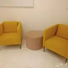 كرسي وطاوله