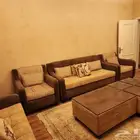 كنب مجلس مع الطاولات