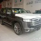 تويوتا لاندكرورزر GXR L4 2025