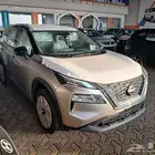 اكس تريل SV  نص فل بلس 7 راكب 2025