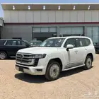 لاندكروزر GXR L4 2025 نقد وتقسيط ( أقل سعر )