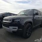 ديفندر 2025 V4 شبه اصفار داخل اوف وايت