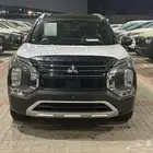 متسوبيشي اوتلاندر فل 2025 بريميوم