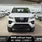 تويوتا فورتشنر 2.7 دبل 4 سلندر ابيض بنزين 2025 اقل اسعار