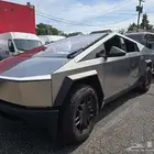 عرض مميز 2024 Tesla Cybertruck Crew Cab Medium Bed