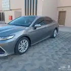 كامري 2023 مخزن تيتانيوم ستاندر مطور عداد 13 الف وكالة