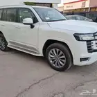 تويوتا لاندكروزر GXR4 بنزين 2025 ابيض اقساط و كاش