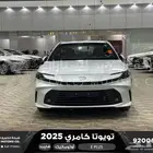 تويوتا كامري E بلس ابيض هايبرد 2025 خضم خاص