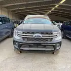 فورد ايفرست 2025 استاندر بنزين وارد سعودي مع تظليل مجاني