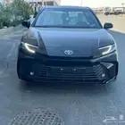 تويوتا كامري E بنزين موديل 2025 اسود