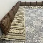 جلسة أرضية مع مساند ظهر بحالة ممتازه للبيع بالدمام