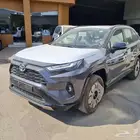 راف فور XLE هايبرد 2025