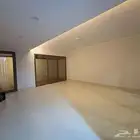 فيلا للإيجار في شارع خزامه بن يعمر