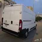 باص بيجو بوكسر