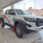 تويوتا هايلكس جي آر بنزين 2025