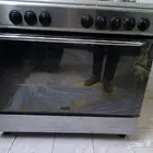 بوتاجاز 5 شعلة ايطالي جيد جدا و نظيف مع اسطوانة البوتاجاز