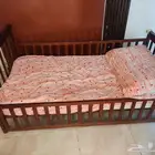 سرير طفل للبيع