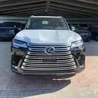 لكزس LX600 BB 2025 اسود داخلي احمر (سعودي)