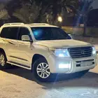 جيب لاندكروزر 2010