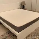 سرير ايكيا مستعمل مع مرتبة للبيع