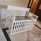 سرير اطفال ودولاب قهوه