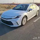 تويوتا كامري E بلس هايبرد 2025