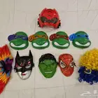 أقنعة شخصيات كرتونيه وملابس