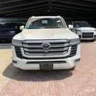 تويوتا لاندكروزر 2025 -L4 بنزين. سعودي (- ابيض )