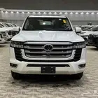 تويوتا لاندكروزر جي اكس ار رقم 3 ابيض بنزين 2025 خصم خاص