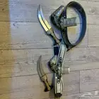 خناجر مستخدمة للبيع
