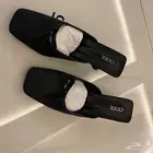 كعب ماري جين اسود كلاسيكي من سيدار