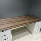 طاولة قيمنق او شبيهة ايكيا ( جديده لم تستخدم نهائيا)