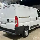 باص لايجار مع السيائق