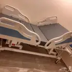 سرير طبي مع المرتبه الطبيه فخمه للبيع