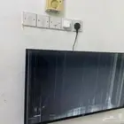 تلفزيون 44 بوصه شاشه منكسره احد له نظر