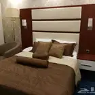 يوجد لدينا غرف نوم وكنبات لشقق مفروشه وفنادق مخصصه