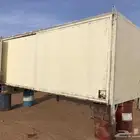للبيع صندوق بضائع وماء بحائل
