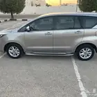 محتاج سيارة 7مقاعد لا يتعدى الممشى 300 الف