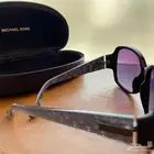 نظارات نسائية