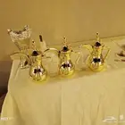 قهوجيات وقهوجيين رجال نساء