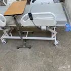 سرير طبي وطاوله طعام ورافعه طبيه
