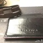 بوك وأسوارة تد بيكر Ted baker