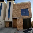 دور علوي تشطيب راقي جدا 227م حي الشفا مع حلول تمويلية ميسرة