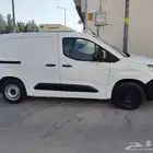 فان بيجو ثلاجة