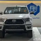 تويوتا هايلكس بنزين قير عادي S.GLX 2025