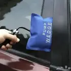 فتح باب السيارة