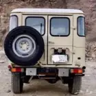 ربع مقفص 83 ابواب خلفيه مع قاعدة الاسبير