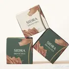 مصممة جرافيك